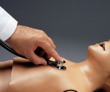 Herz- und Lungentonsimulation mit Stethoskop f�r Kinderpflegepuppe F�nfj�hriger R17720.