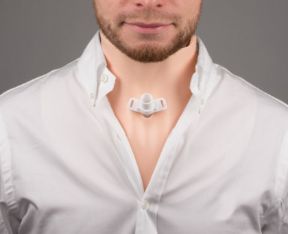 Simulations-�bungsplatte f�r Tracheostomie-Pflege
